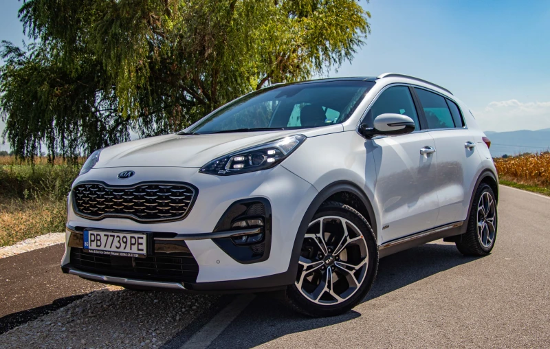 Kia Sportage GT-Line* 4WD* Aut.* LED* Pano* 360Cam* Euro6, снимка 2 - Автомобили и джипове - 51604282