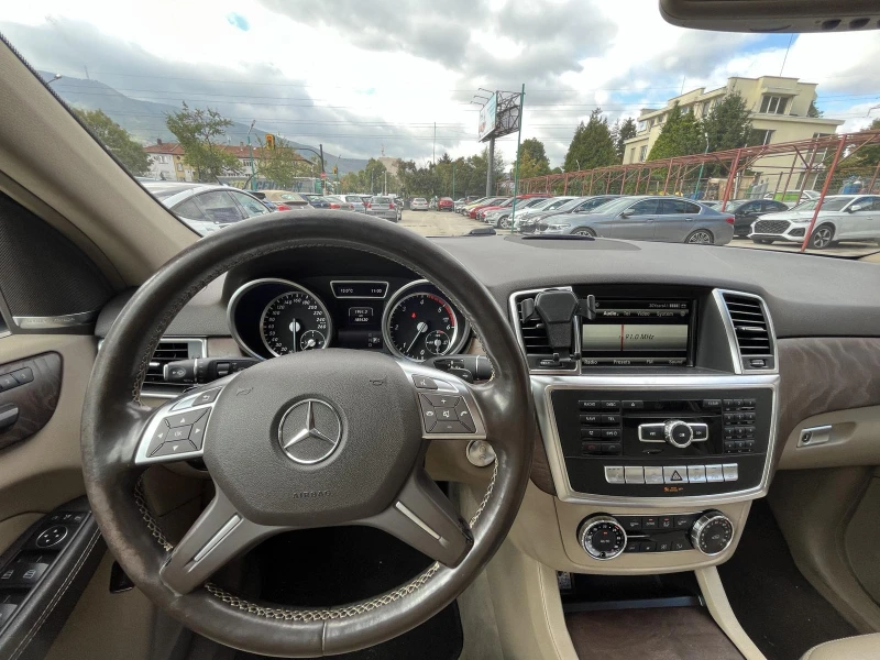 Mercedes-Benz ML 350 3.5 DISEL, снимка 13 - Автомобили и джипове - 51996858