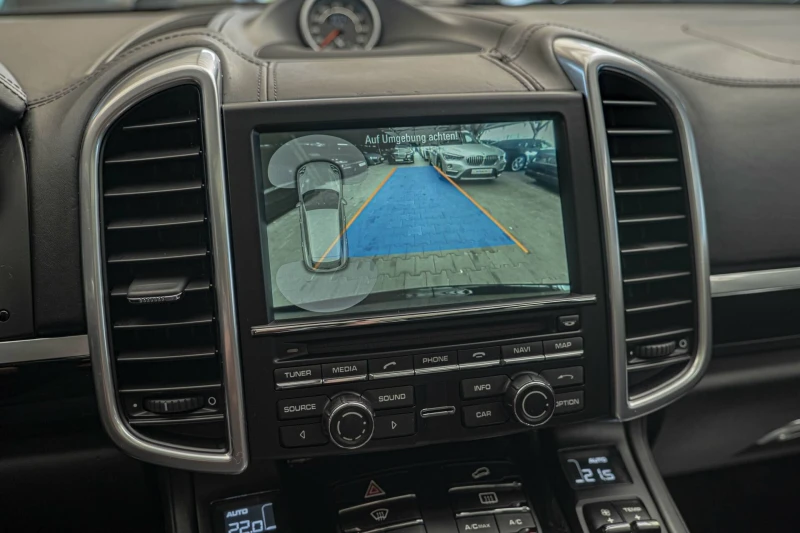 Porsche Cayenne 4.2TDI/PDLS/PCM/Chrono/Sport-Edition/Подгрев, снимка 13 - Автомобили и джипове - 52298281