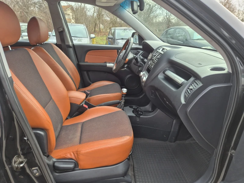Kia Sportage 2.0/4x4/ADVENTURE, снимка 13 - Автомобили и джипове - 53053039