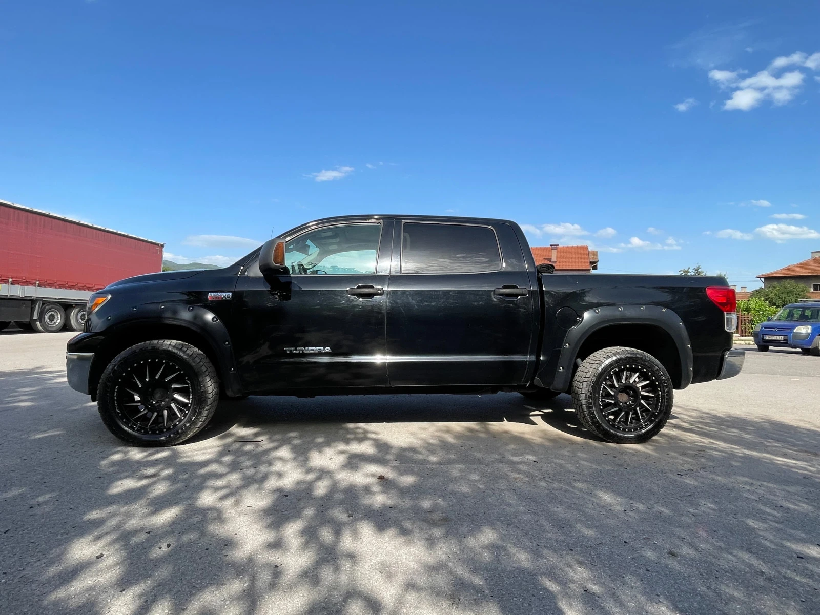 Toyota Tundra Toyota Tundra 5.7 CREW CAP - изображение 2