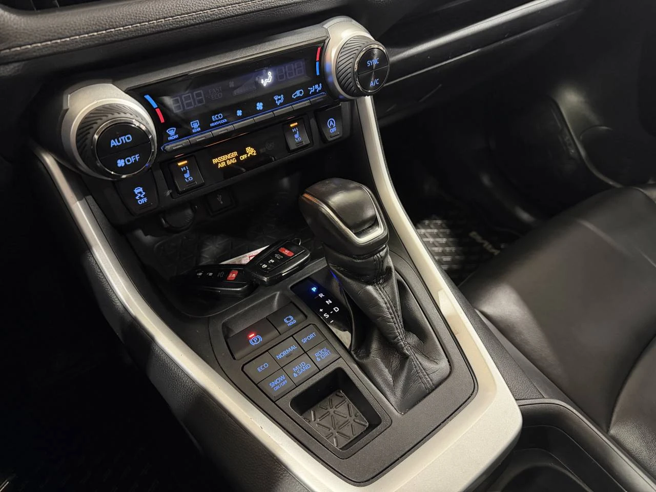 Toyota Rav4 2021| XLE| 2 �����| AWD | Mobile.bg � ����������� 9