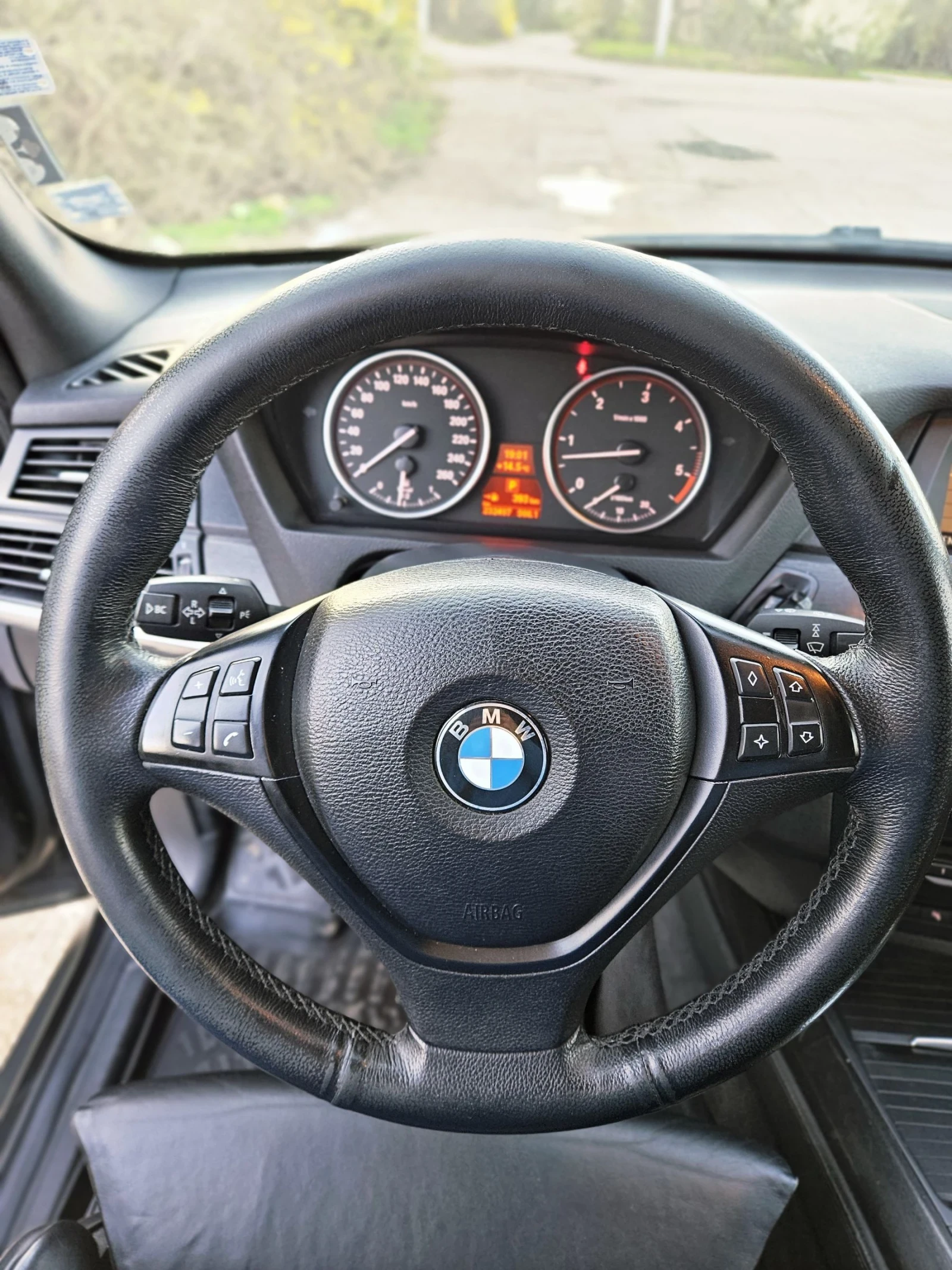 BMW X5 3.0D МНОГО ЗАПАЗЕН АВТОМОБИЛ , снимка 14 - Автомобили и джипове - 54101962