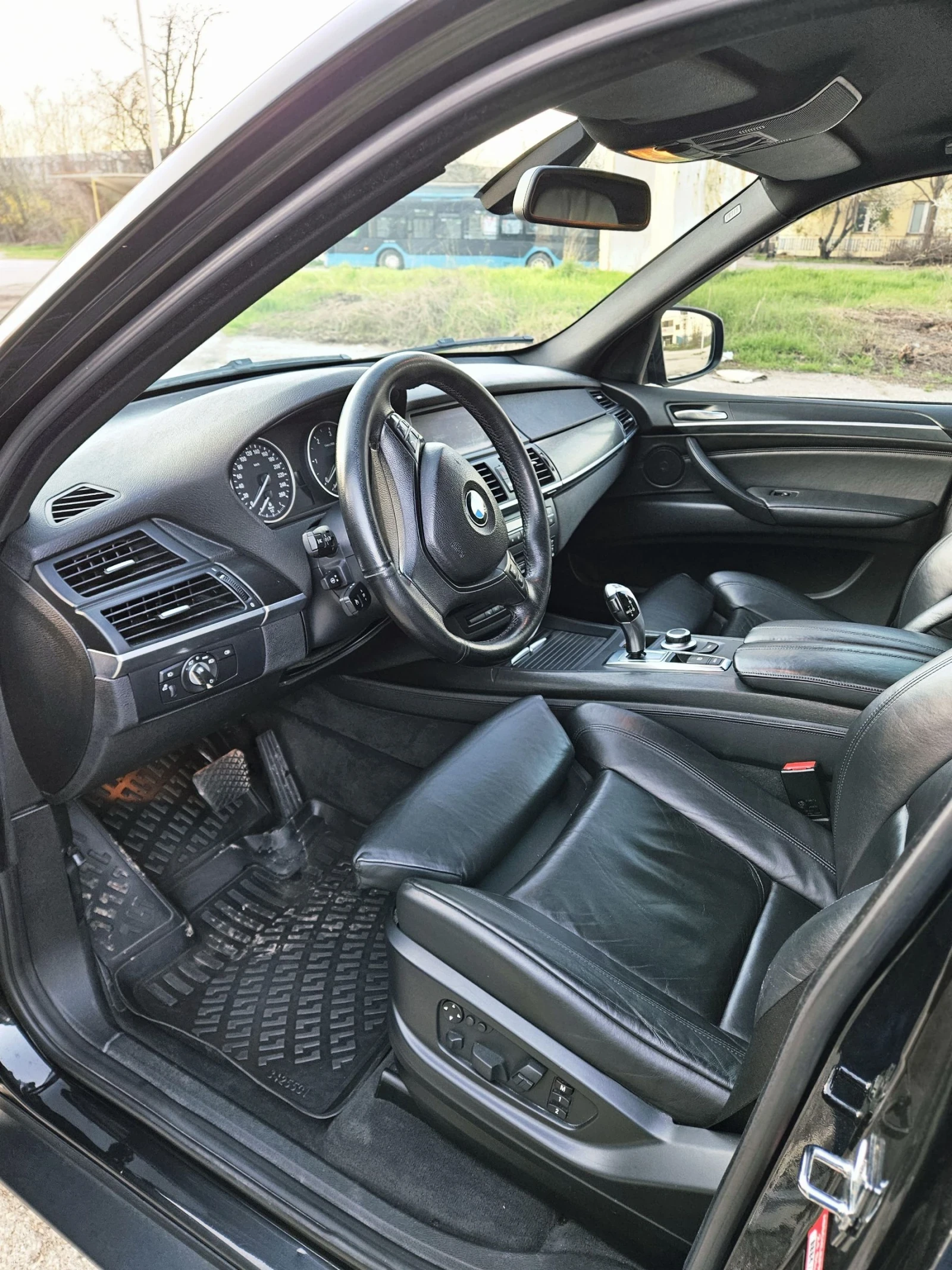 BMW X5 3.0D МНОГО ЗАПАЗЕН АВТОМОБИЛ , снимка 9 - Автомобили и джипове - 54101962