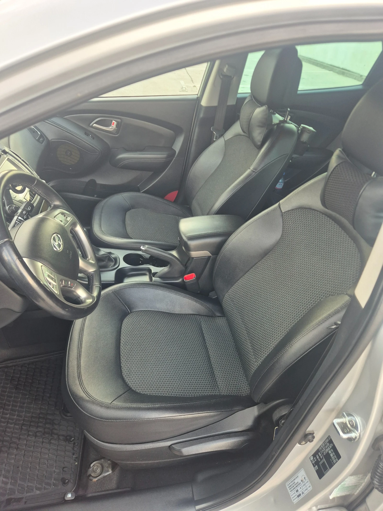 Hyundai IX35 115K km. KEYLESS/АГУ, снимка 6 - Автомобили и джипове - 54754871