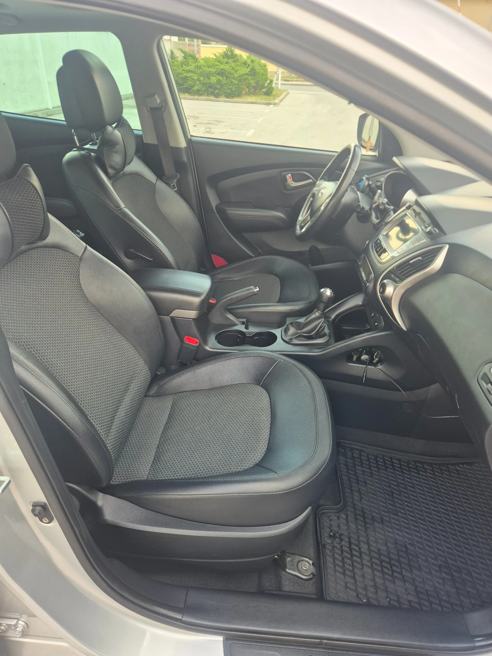 Hyundai IX35 115K km. KEYLESS/АГУ, снимка 7 - Автомобили и джипове - 54754871
