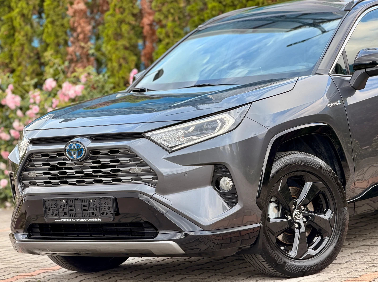 Toyota Rav4 2.5HYBRID-AWD-4X4-KEYLESS-ПАНОРАМА-ПОДГРЕВ-FULLТОП, снимка 2 - Автомобили и джипове - 54890103
