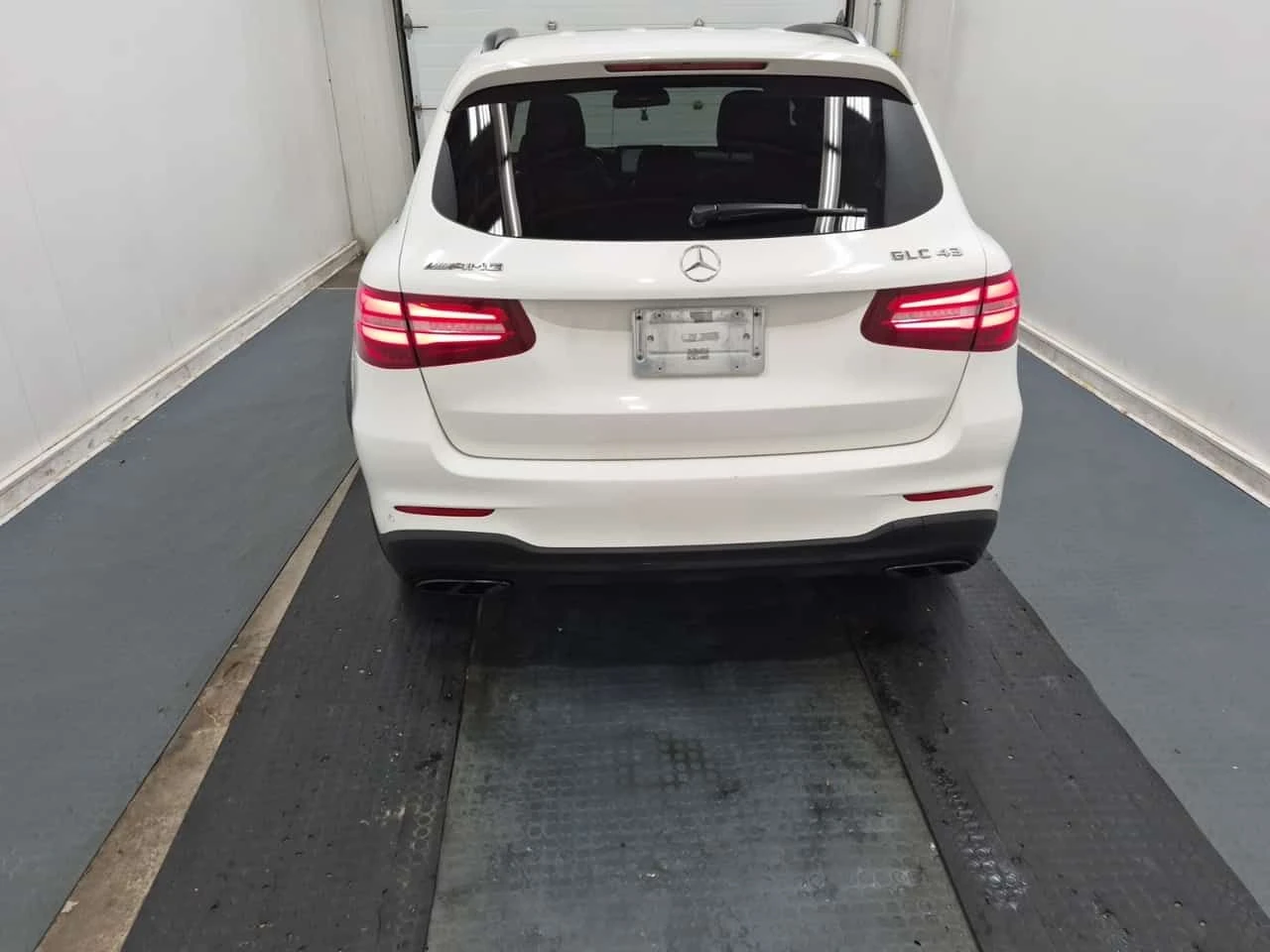 Mercedes-Benz GLC 43 AMG CARFAX/360 КАМ/ПОДГРЕВ/BURMASTER/, снимка 17 - Автомобили и джипове - 55708771
