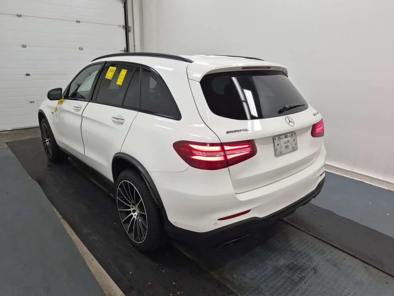 Mercedes-Benz GLC 43 AMG CARFAX/360 КАМ/ПОДГРЕВ/BURMASTER/, снимка 4 - Автомобили и джипове - 55708771