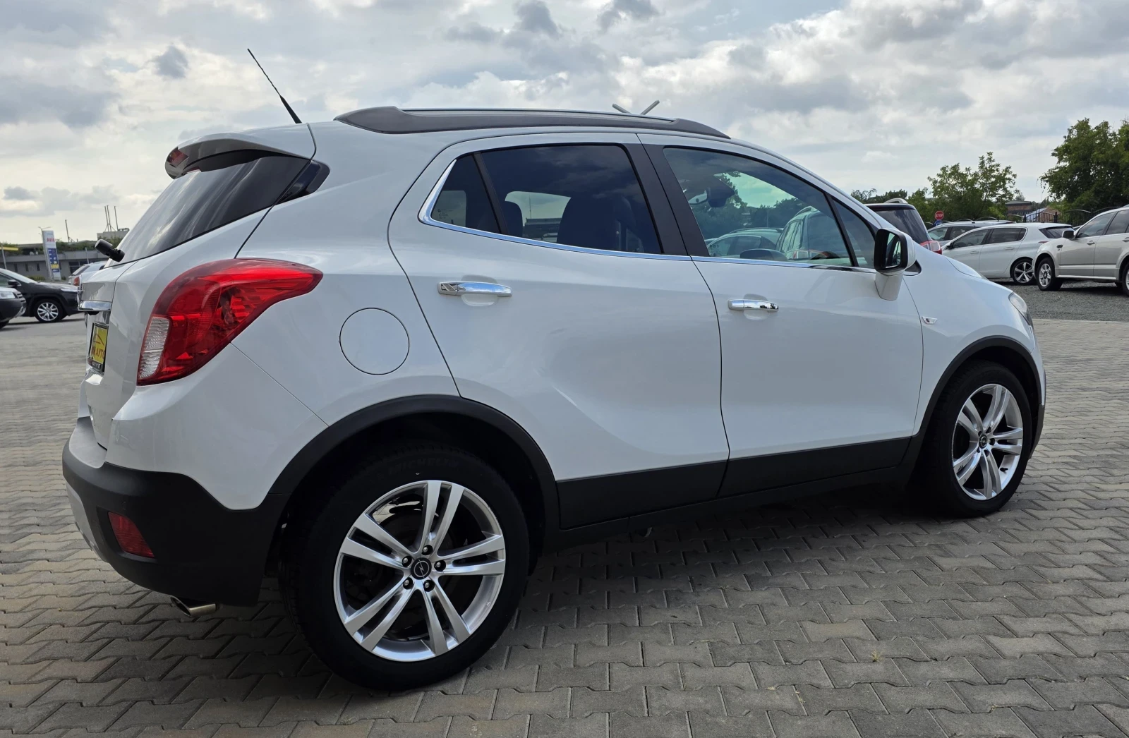 Opel Mokka 1.7CDTI, снимка 4 - Автомобили и джипове - 55878257