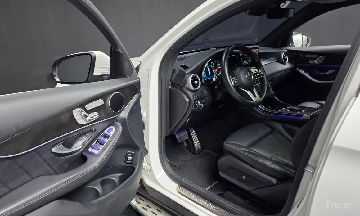Mercedes-Benz GLC 300 | AMG LINE | 4MATIC , снимка 9 - Автомобили и джипове - 55970823