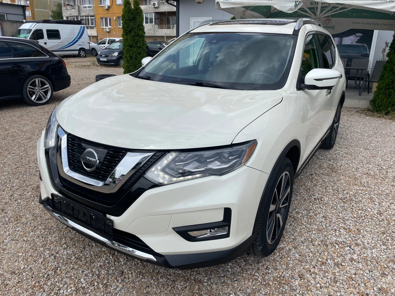 Nissan Rogue 2.5i-4x4-AVTOM/FULL-DISTRONIC-PANORAMA-360 KAMERA-