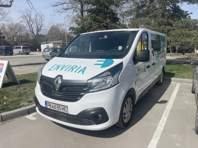 Renault Trafic, снимка 1 - Бусове и автобуси - 49492834