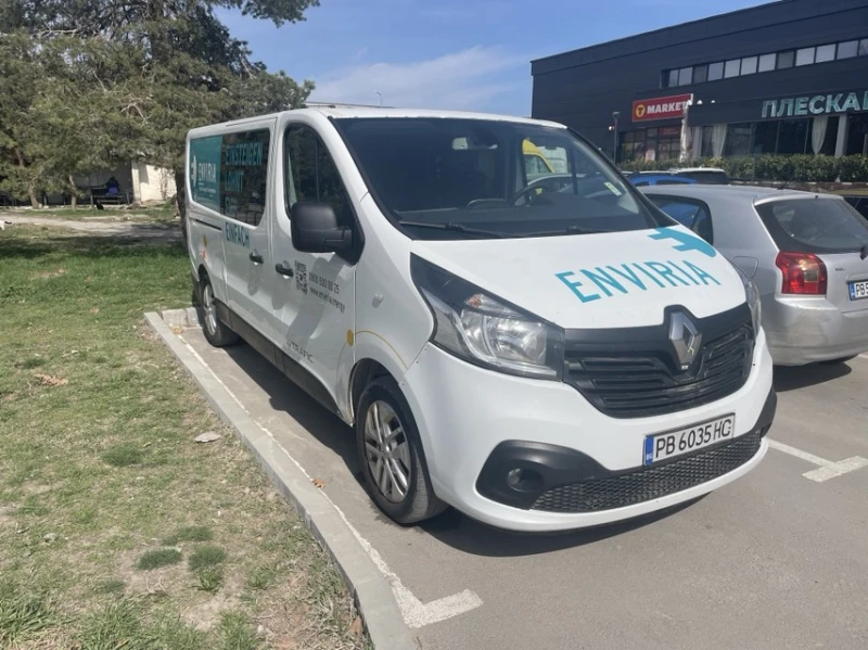 Renault Trafic, снимка 2 - Бусове и автобуси - 49492834