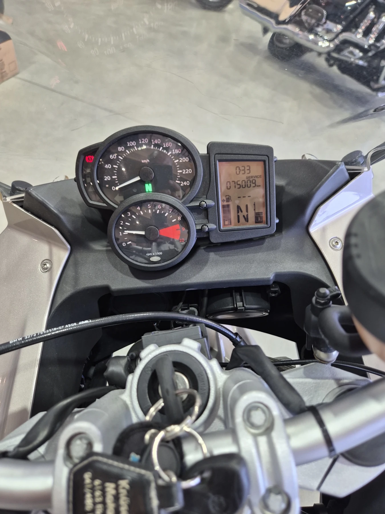 BMW F 800ST ABS СЕРВИЗНА ИСТОРИЯ Нов внос от ШВЕЙЦАРИЯ!, снимка 17 - Мотоциклети и мототехника - 55750218