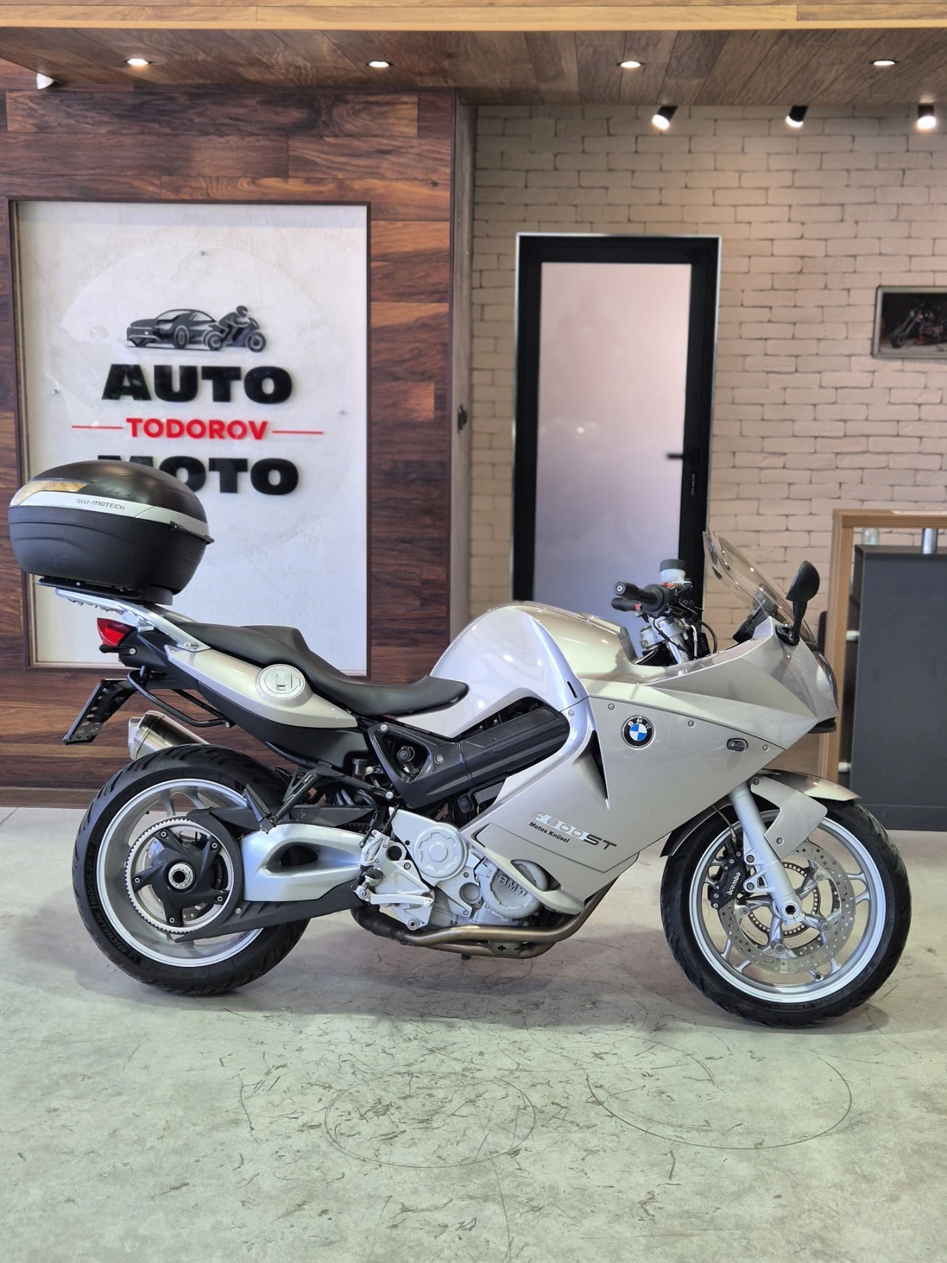 BMW F 800ST ABS СЕРВИЗНА ИСТОРИЯ Нов внос от ШВЕЙЦАРИЯ!, снимка 8 - Мотоциклети и мототехника - 55750218