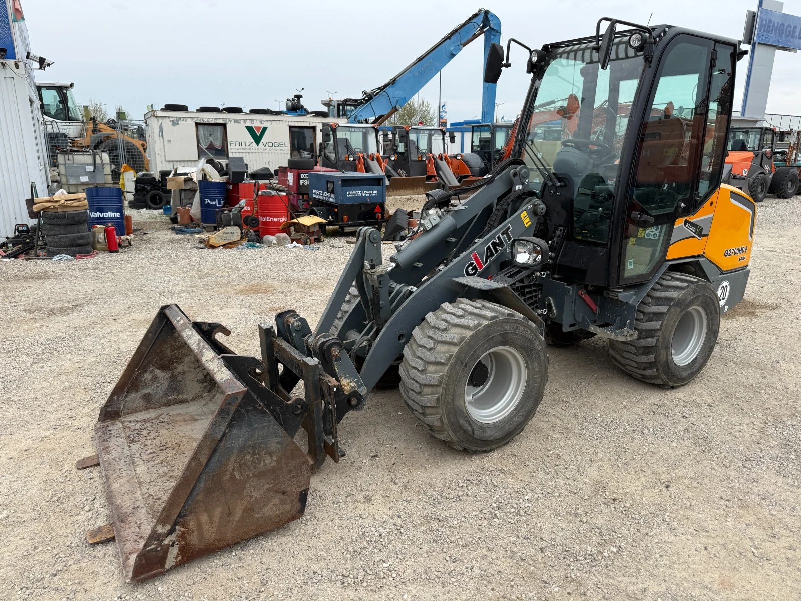 Челен товарач Друга марка GIANT G2700 X-TRA, снимка 3 - Индустриална техника - 54265651