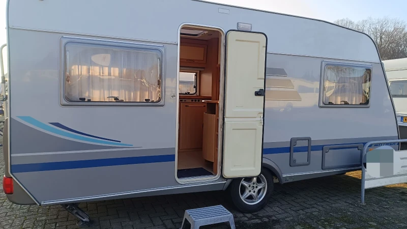 Каравана HYMER / ERIBA Nova 460