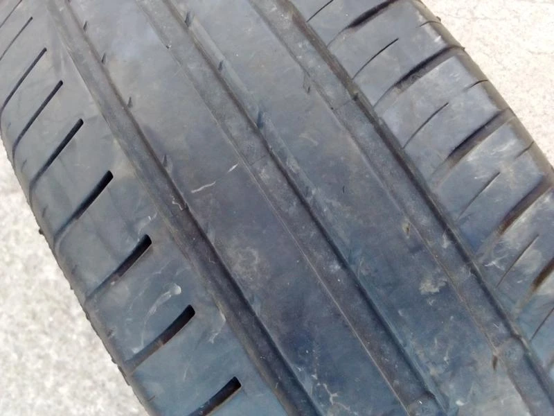 Гуми Летни 195/60R15, снимка 3 - Гуми и джанти - 18610652