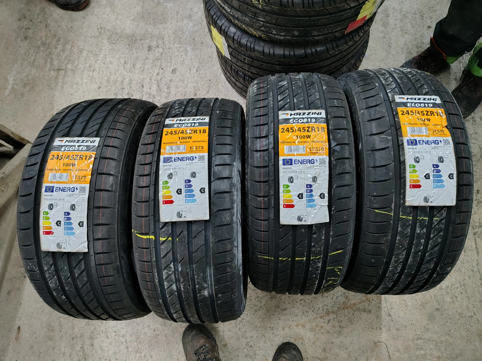 Гуми Летни 245/45R17