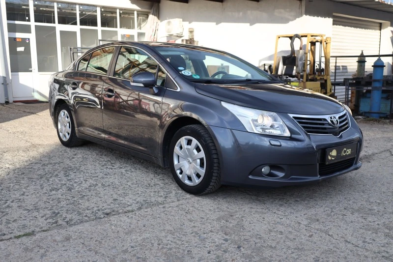 Toyota Avensis 1. 8 VVT-i 147 PS 6 ск. ТЕМПОМАТ*Климатроник #iCar, снимка 4 - Автомобили и джипове - 40359938