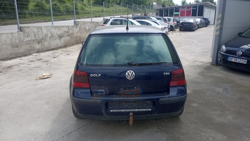 VW Golf 1.9 tdi, снимка 6 - Автомобили и джипове - 45877102