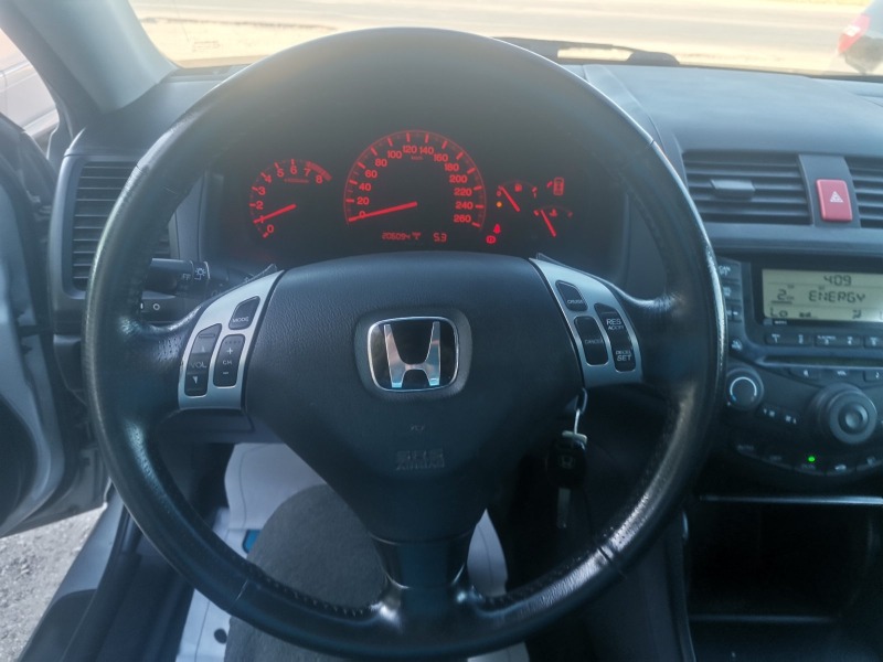 Honda Accord 2.0i/ПЕРФЕКТЕН, снимка 10 - Автомобили и джипове - 46432268