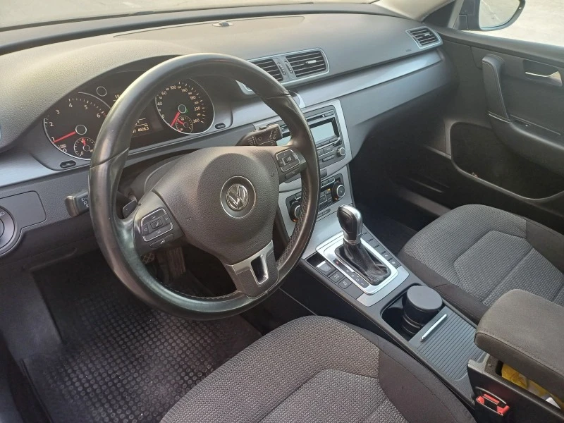 VW Passat 1.8tsi, снимка 13 - Автомобили и джипове - 46433974