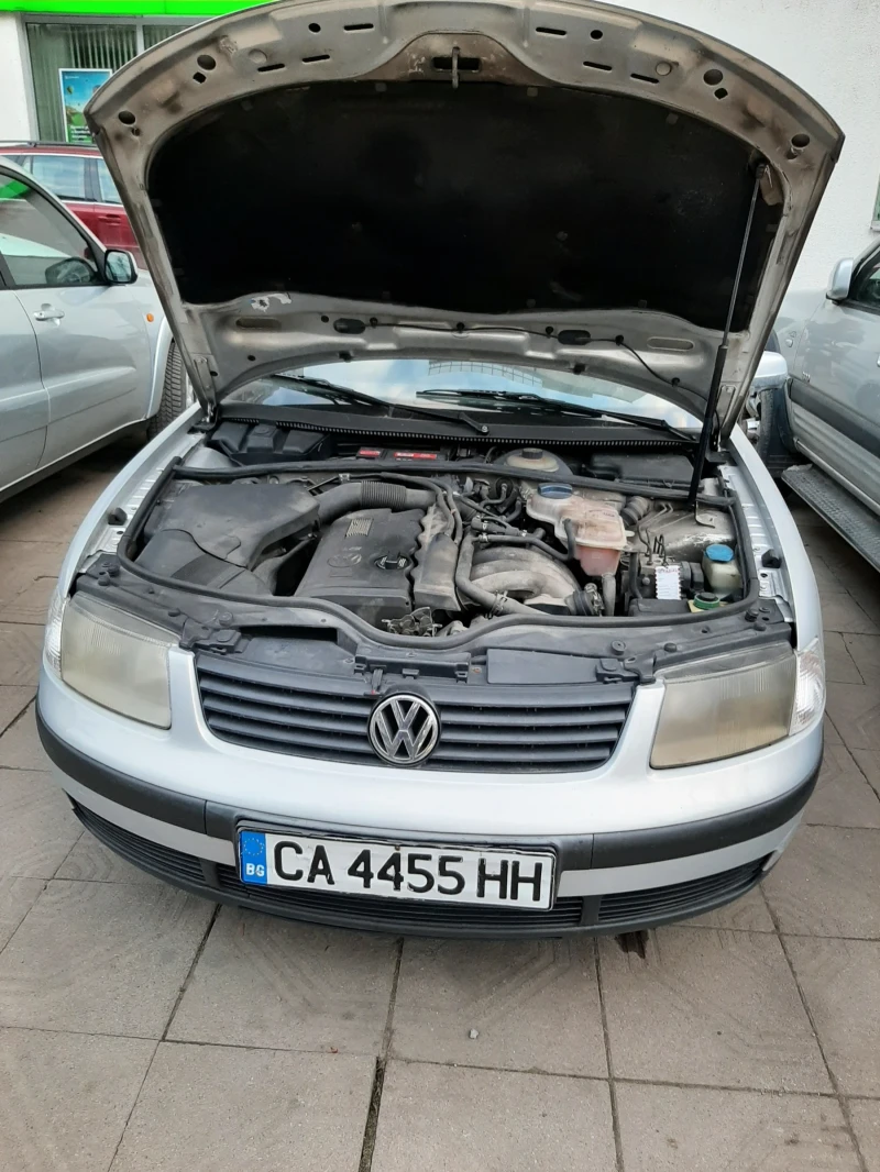 VW Passat 1.8 I b5, снимка 8 - Автомобили и джипове - 49580633