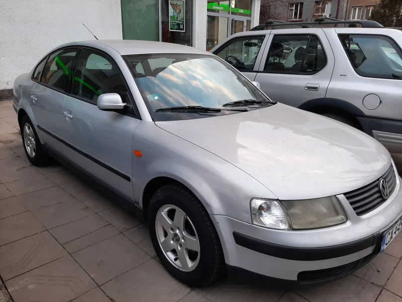 VW Passat 1.8 I b5, снимка 3 - Автомобили и джипове - 49104675