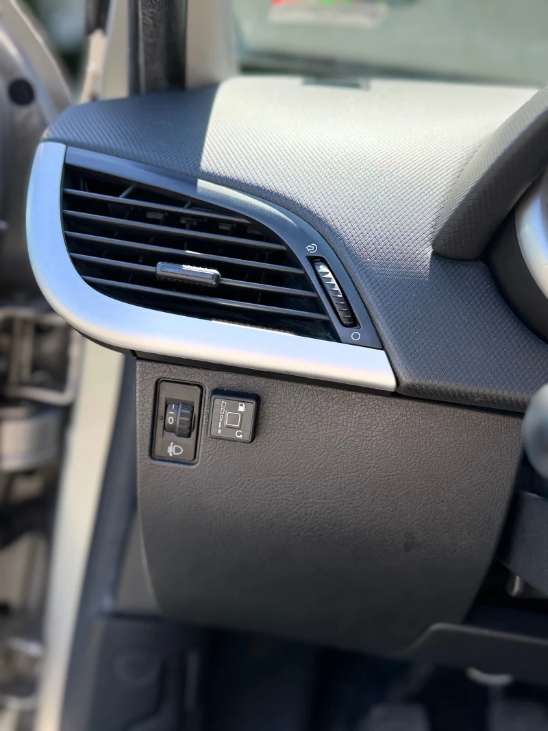 Peugeot 207 АГУ, снимка 6 - Автомобили и джипове - 52118156