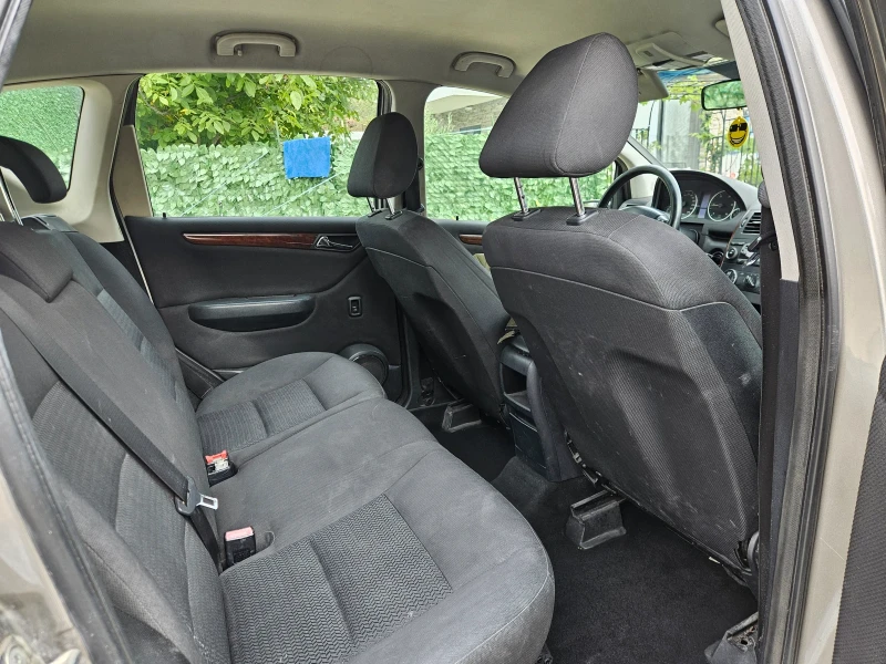 Mercedes-Benz A 180 2.0 cdi, снимка 8 - Автомобили и джипове - 52073353