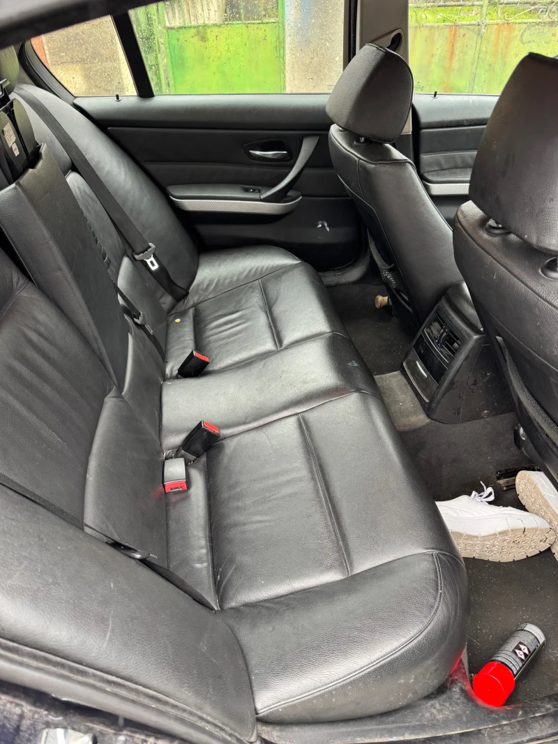 BMW 320, снимка 8 - Автомобили и джипове - 52900442