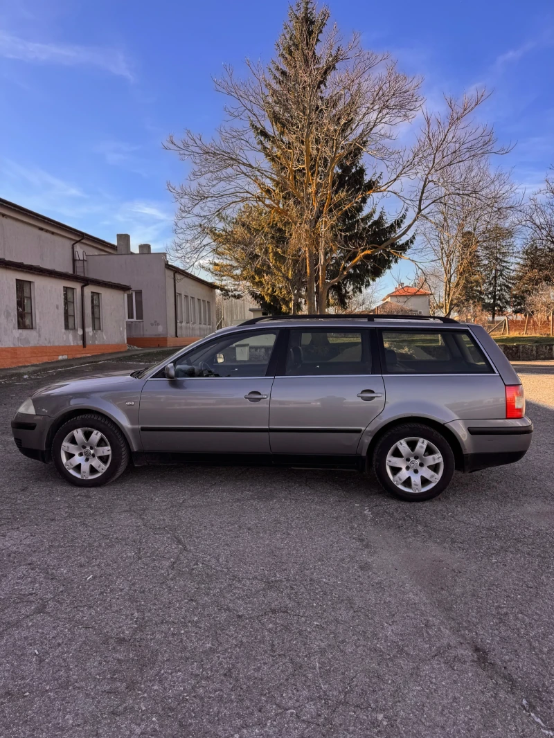 VW Passat B5 1.9 TDI Комби, снимка 2 - Автомобили и джипове - 52955049