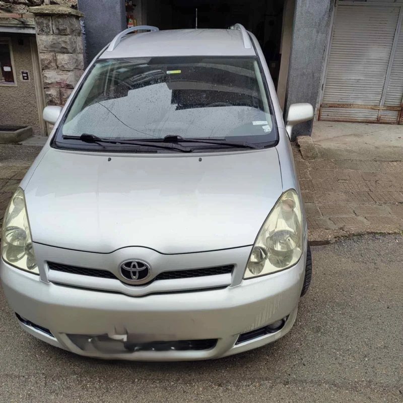 Toyota Corolla verso D4D, снимка 2 - Автомобили и джипове - 53279804