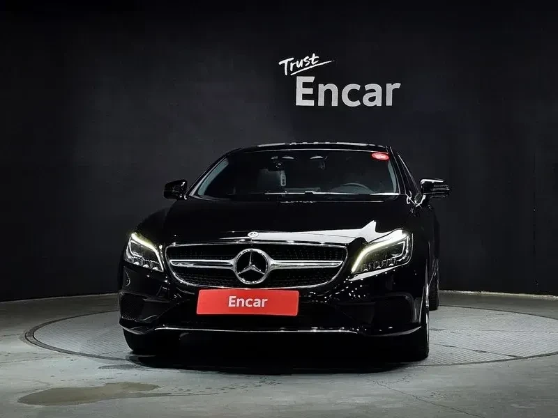 Mercedes-Benz CLS 350 * D * 4Matic* Navi* Camera* Keyless | Mobile.bg � ����������� 2