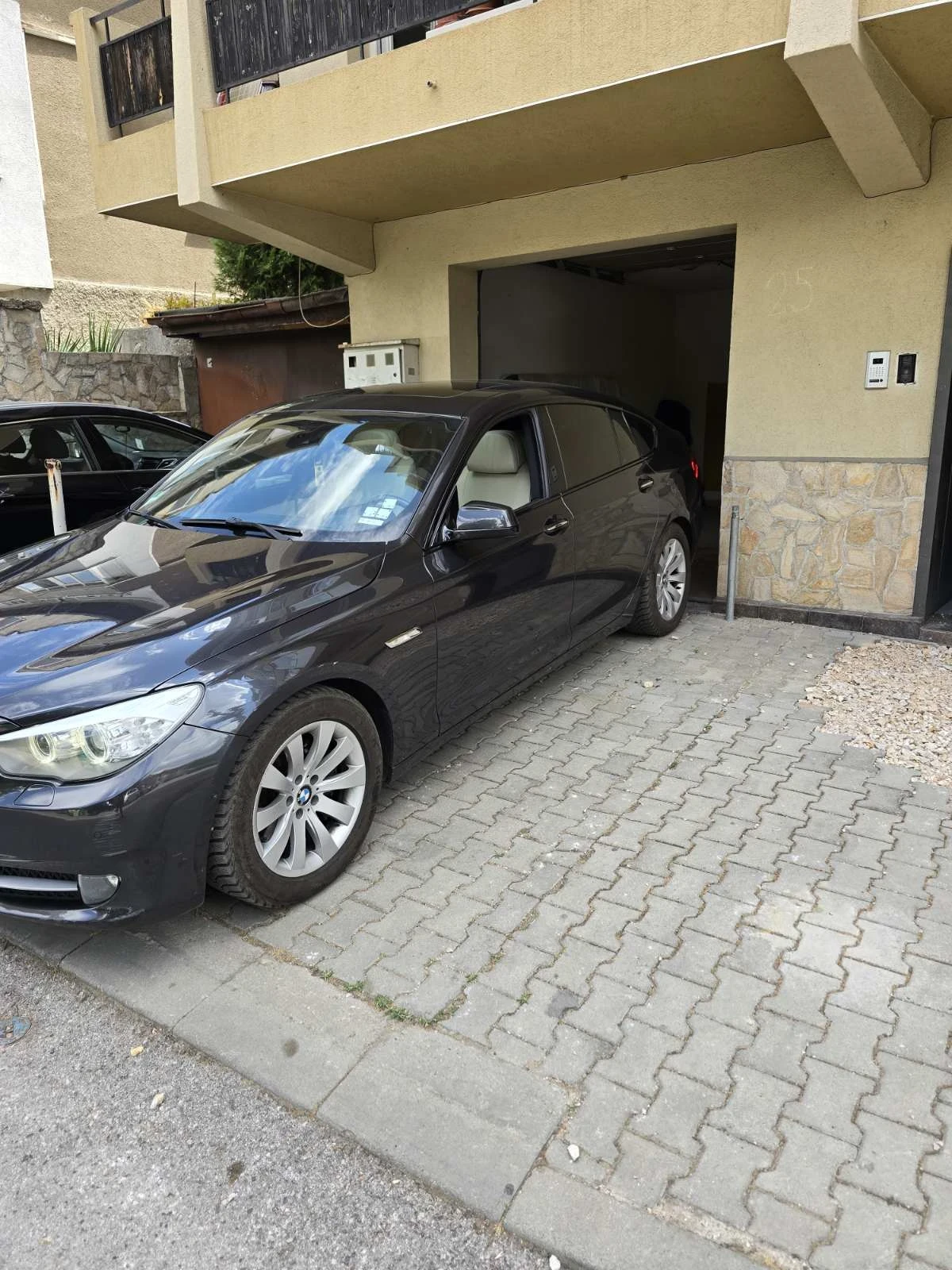 BMW 5 Gran Turismo  - изображение 2