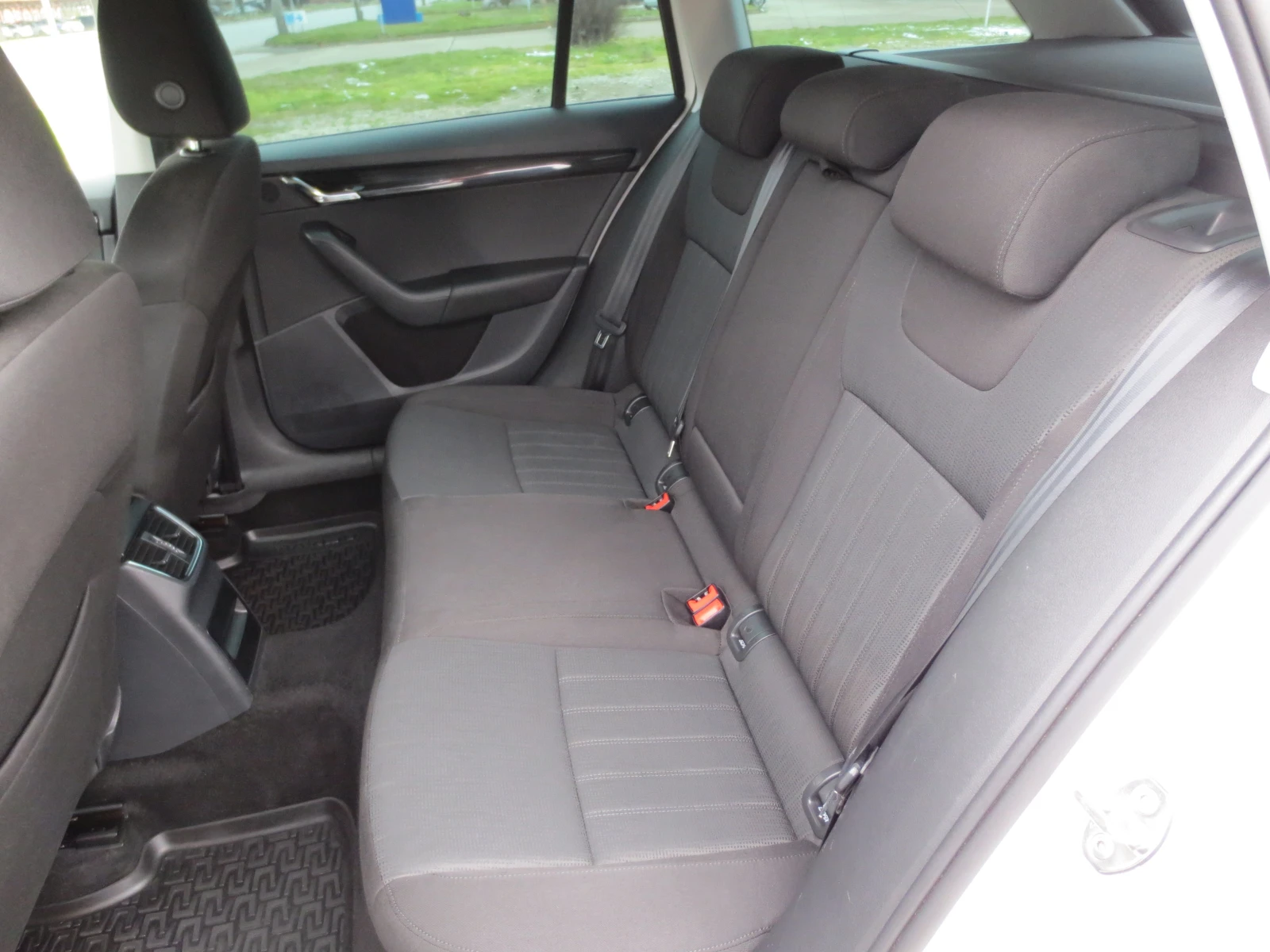 Skoda Octavia 2.0TDI* DSG*  | Mobile.bg � ����������� 11