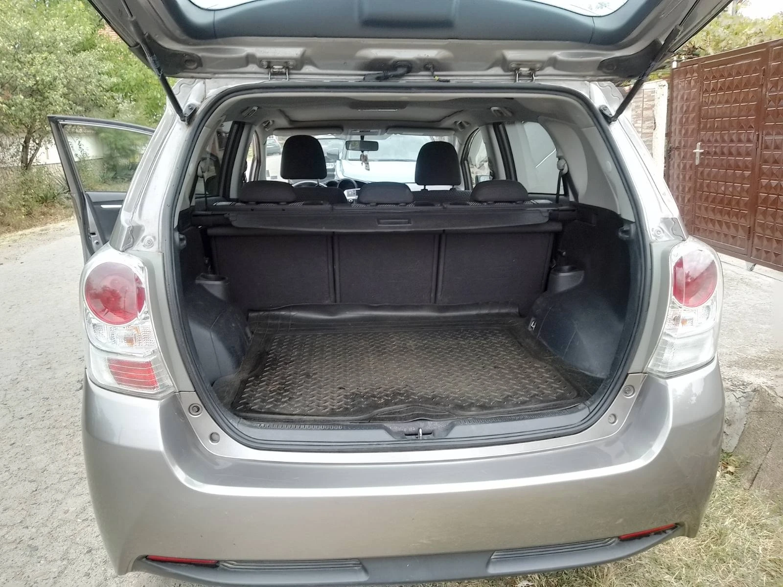 Toyota Verso | Mobile.bg � ����������� 7