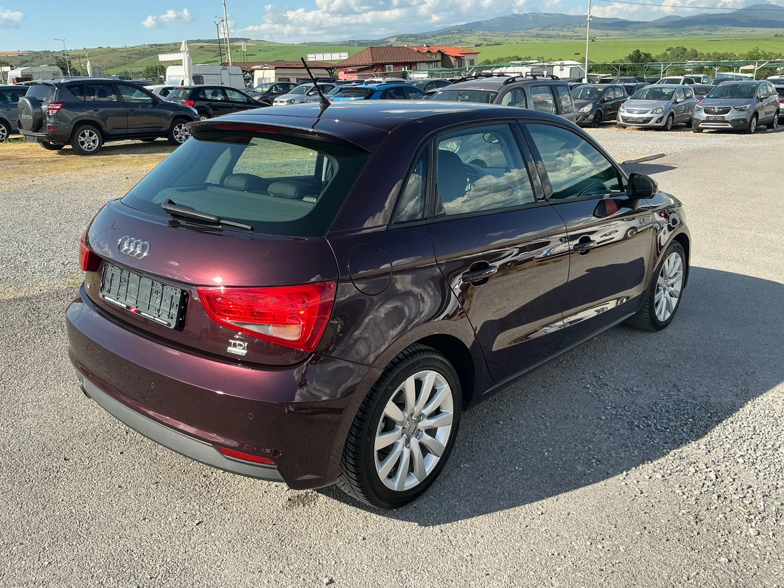 Audi A1 1.4 TDI, снимка 8 - Автомобили и джипове - 54704357