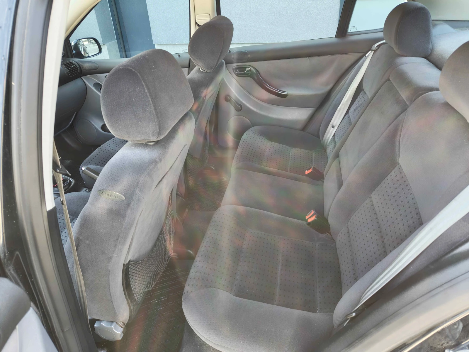 Seat Leon, снимка 10 - Автомобили и джипове - 54721811