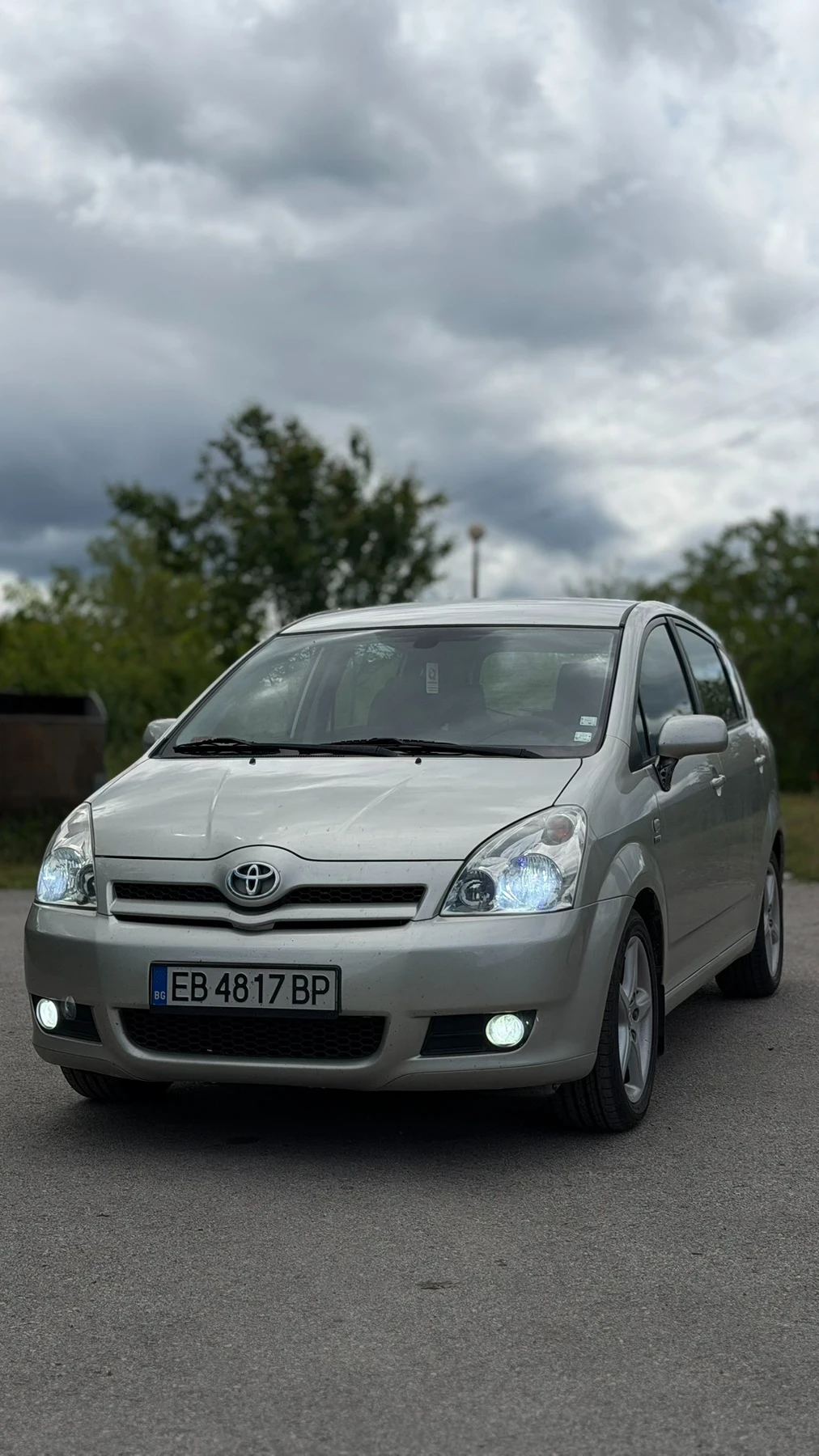 Toyota Corolla verso 1.8 VVT-i Газов инжекцион, снимка 2 - Автомобили и джипове - 54774258