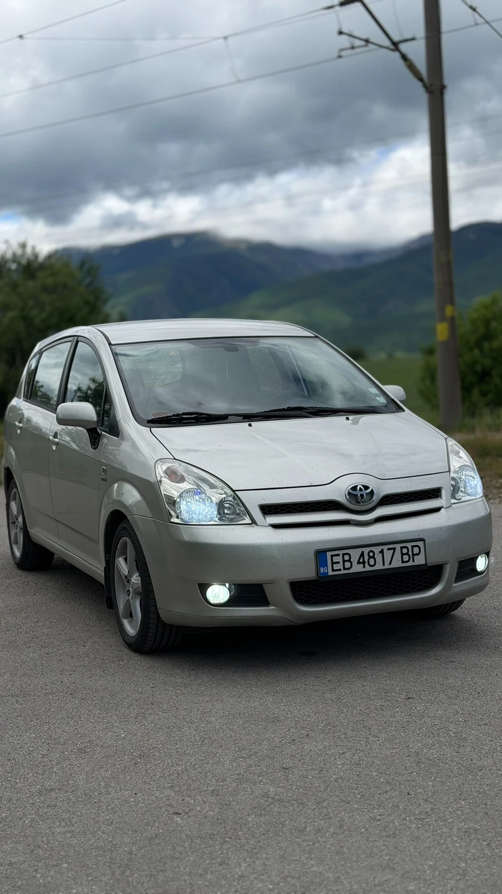 Toyota Corolla verso 1.8 VVT-i Газов инжекцион, снимка 6 - Автомобили и джипове - 54774258
