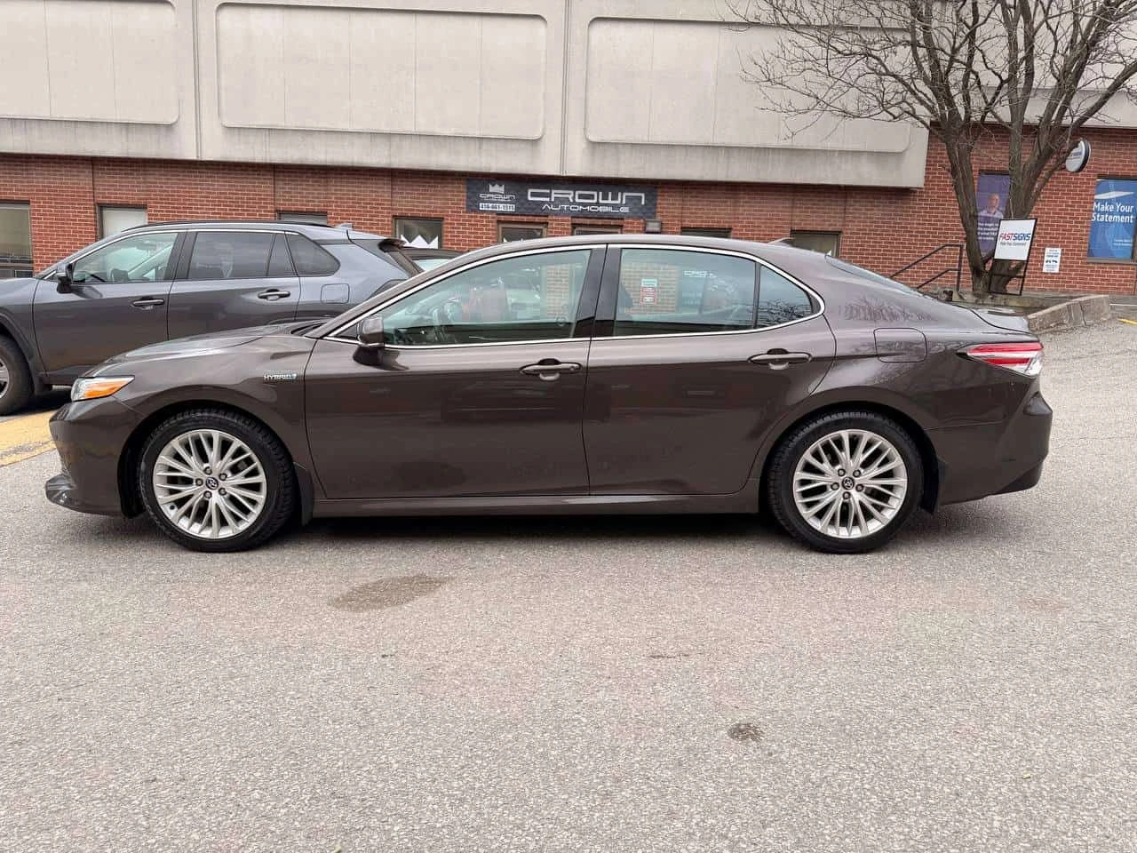 Toyota Camry * Hybrid XLE Auto * АВТОКРЕДИТ* , снимка 2 - Автомобили и джипове - 55124780