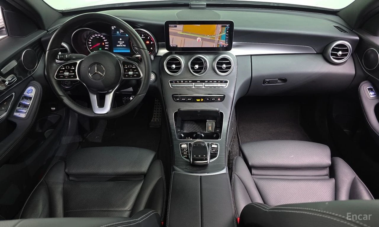 Mercedes-Benz C 220 4MATIC* AMG* LANE ASS* ШИБИДАХ* КАМЕРА* ПОДГРЕВ, снимка 10 - Автомобили и джипове - 55234845