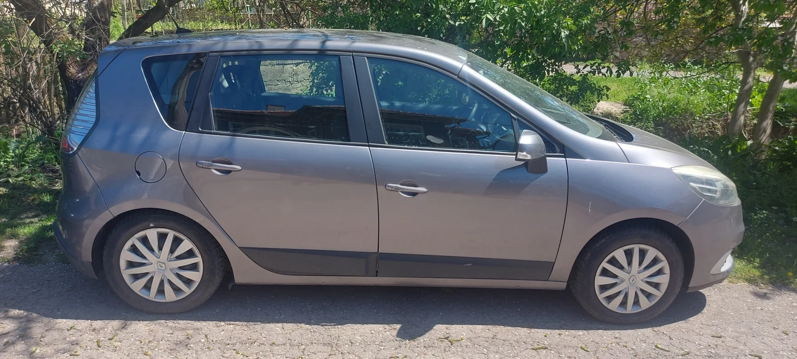 Renault Scenic, снимка 2 - Автомобили и джипове - 55365196