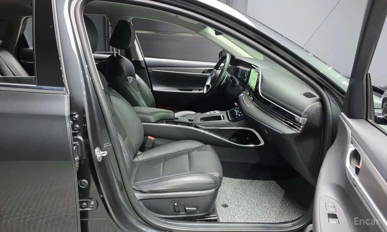 Hyundai Grandeur * 2.5 * ОПЦИЯ ЗА ФИНАНСИРАНЕ, снимка 11 - Автомобили и джипове - 55563877
