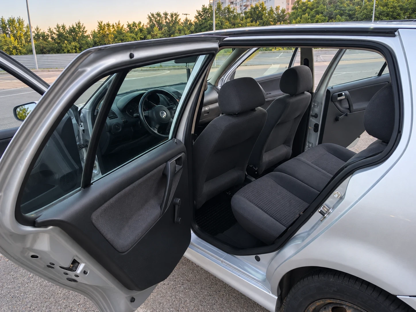 VW Polo, снимка 6 - Автомобили и джипове - 56149540