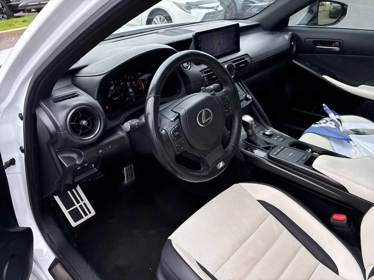 Lexus IS * 350 * CARFAX * , снимка 5 - Автомобили и джипове - 56375975