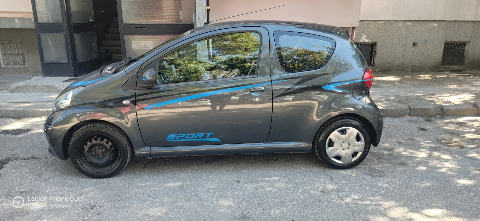 Toyota Aygo 1.0, снимка 3 - Автомобили и джипове - 56571574